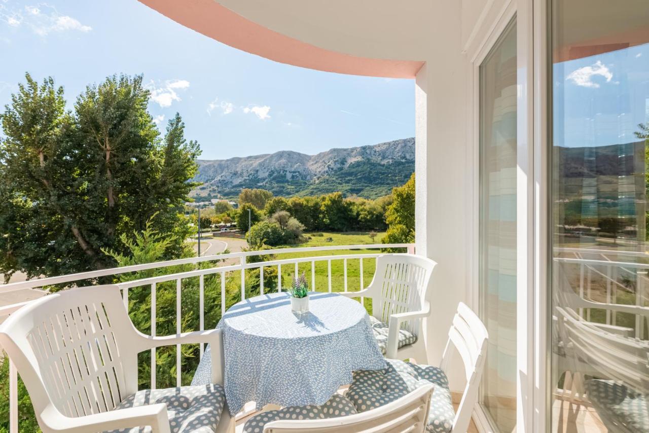 Beautiful Apartment Lovorka 6 , Baska, Krk المظهر الخارجي الصورة
