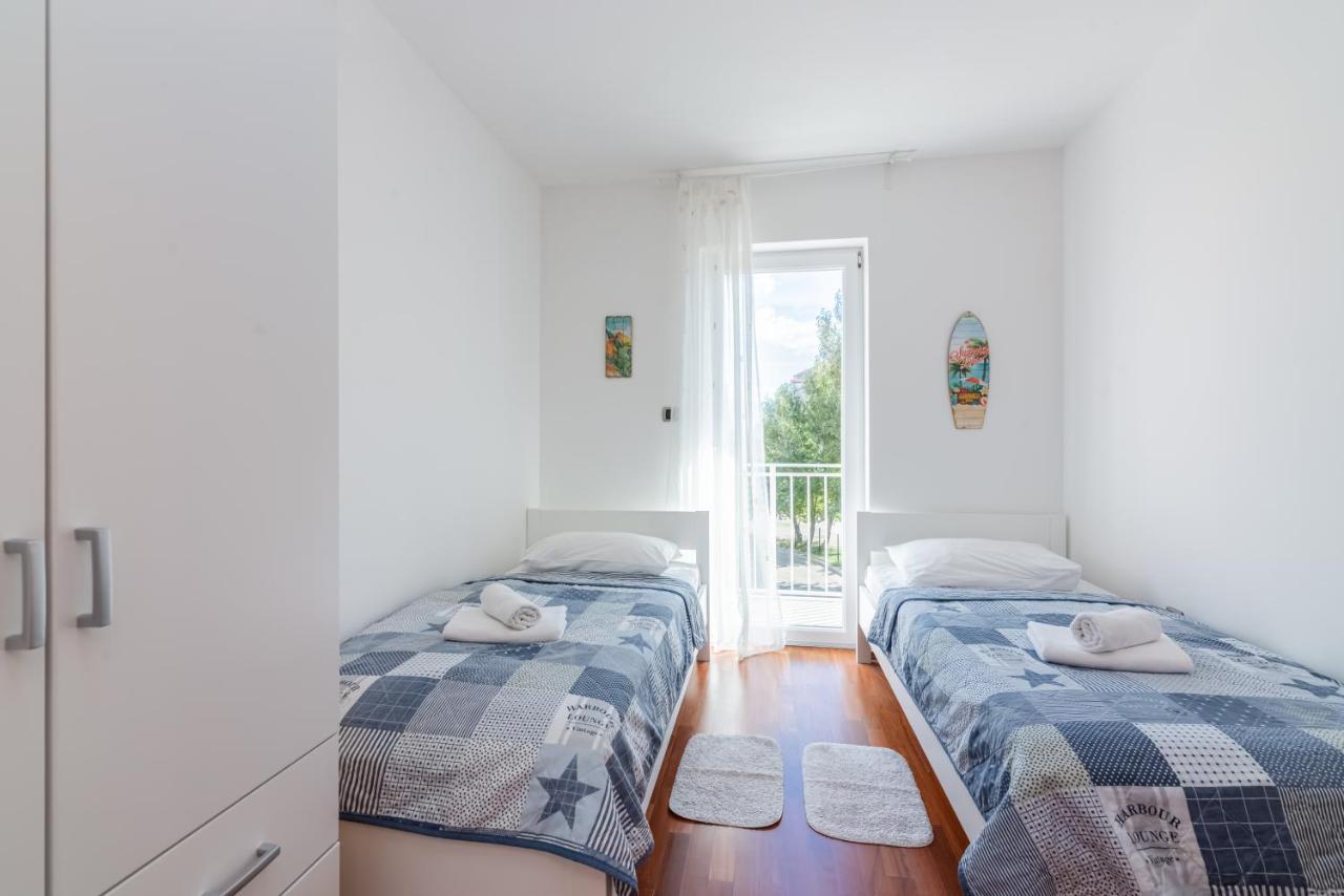 Beautiful Apartment Lovorka 6 , Baska, Krk المظهر الخارجي الصورة