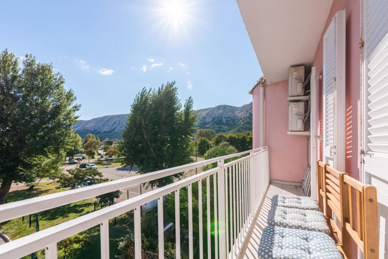 Beautiful Apartment Lovorka 6 , Baska, Krk المظهر الخارجي الصورة