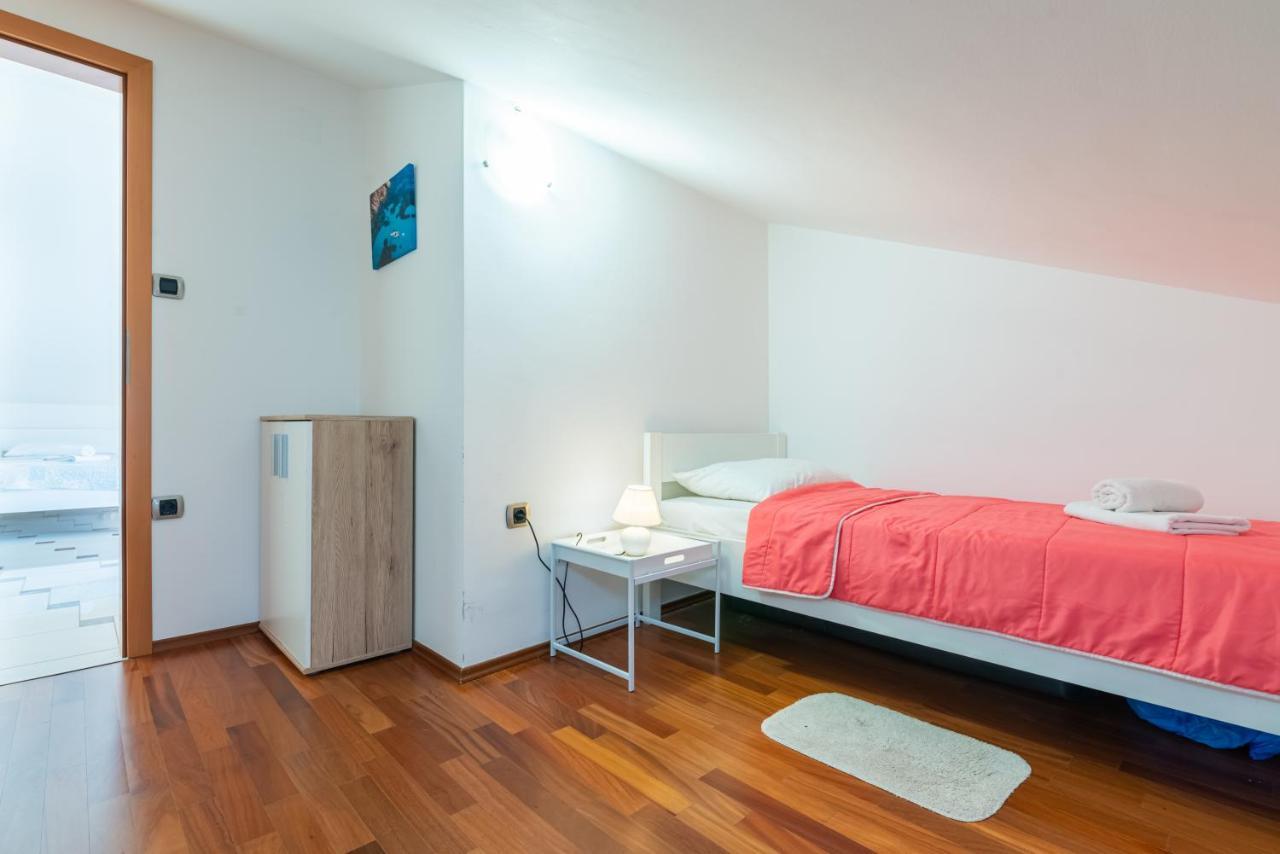 Beautiful Apartment Lovorka 6 , Baska, Krk المظهر الخارجي الصورة
